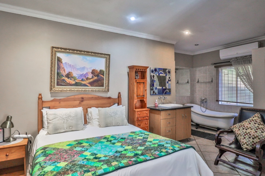 11 Bedroom Property for Sale in Protea Park North West